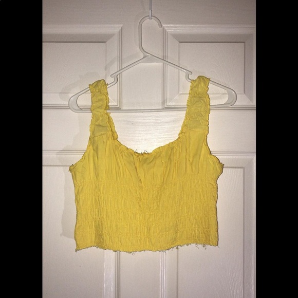 Yellow Crop 🌼 - Picture 2 of 2